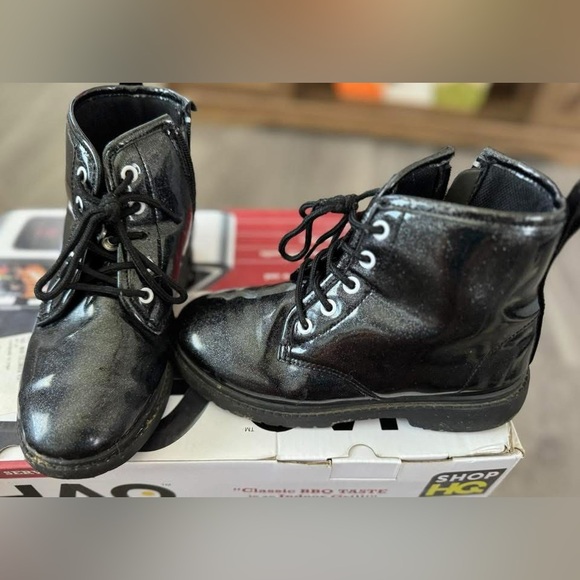 Black Glitter Girls Combat Boots 1Y - Picture 1 of 1